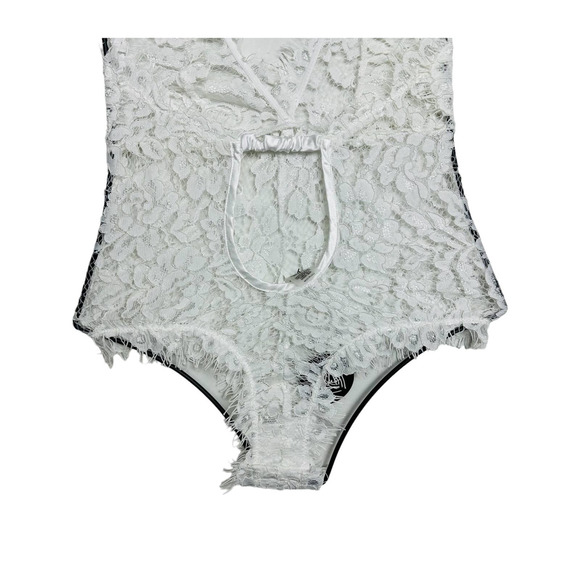 Lulus NWT Unforgettable Romance Sheer Lace Halter Thong Bodysuit White Size XS - Picture 8 of 11